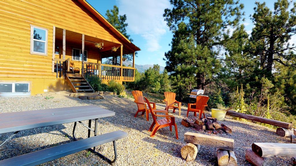מונטיצ'לו Long View Cabin, Breakfast Deck Overlooking The Canyon! מראה חיצוני תמונה